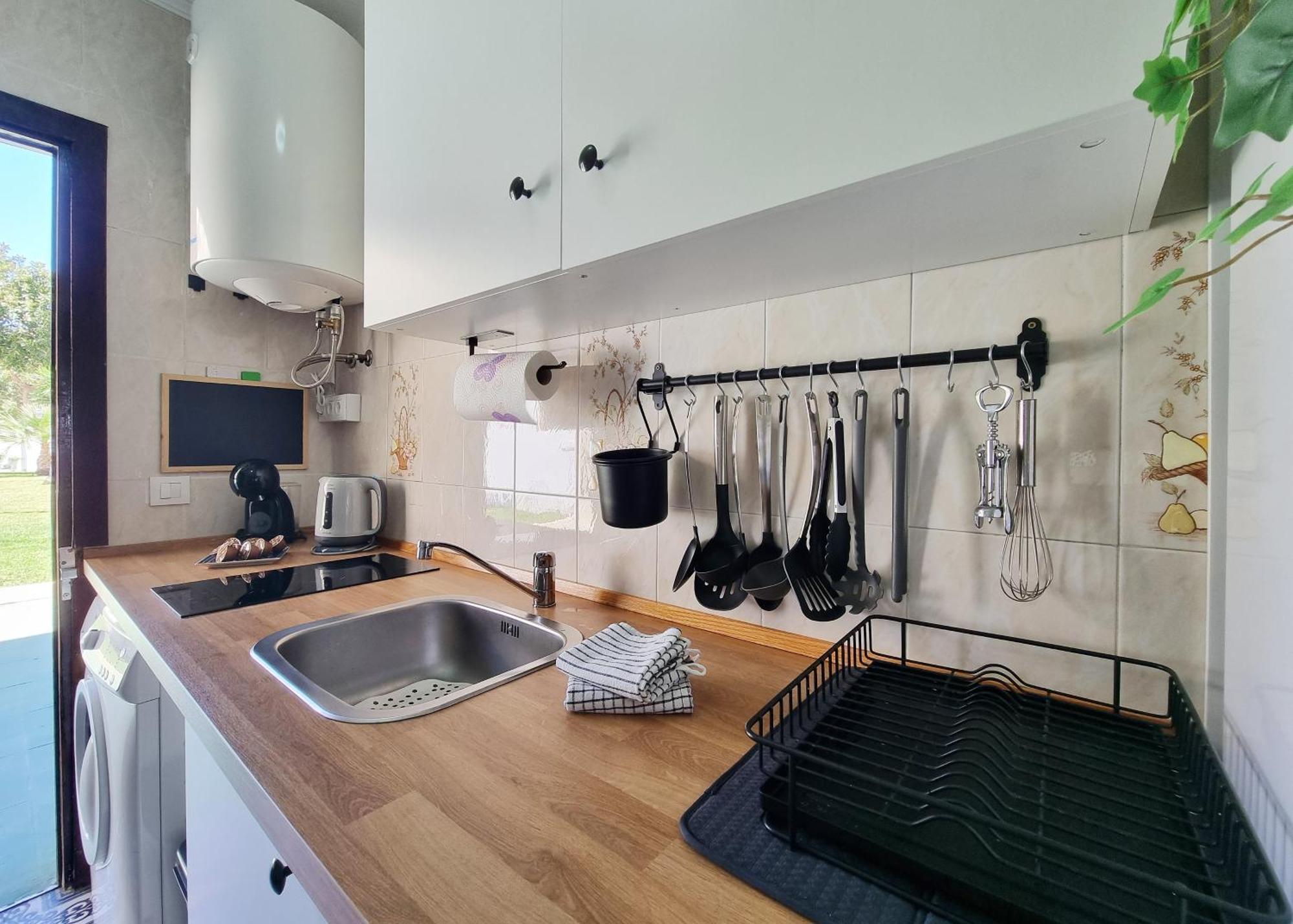 Tinoko Apartament In La Carihuela Beach Torremolinos Bagian luar foto