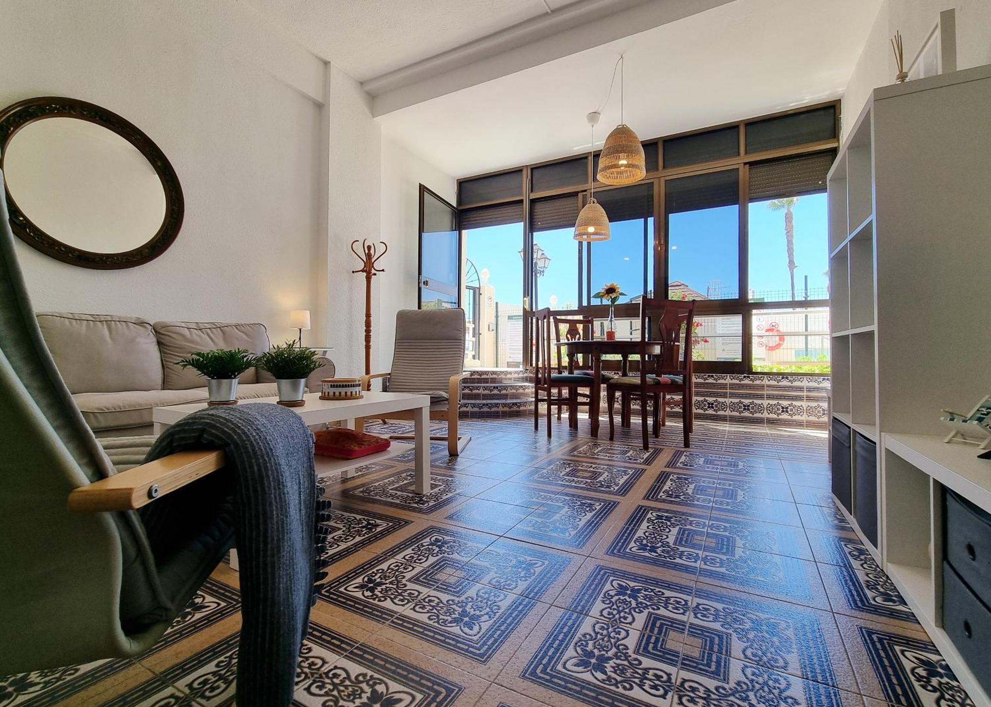 Tinoko Apartament In La Carihuela Beach Torremolinos Bagian luar foto